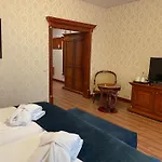Hotel Golden Palace
