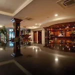 Golden Palace 4*