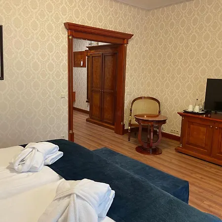 Hotel Golden Palace