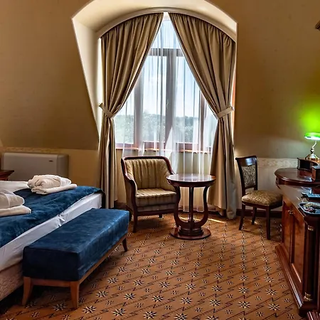 Golden Palace Hotel God
