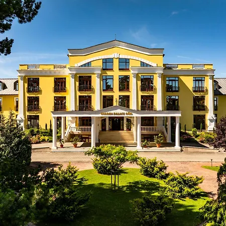 Golden Palace 4*