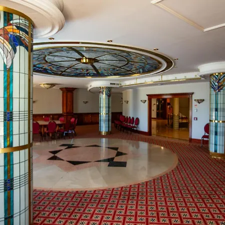 Golden Palace Hotel 4*
