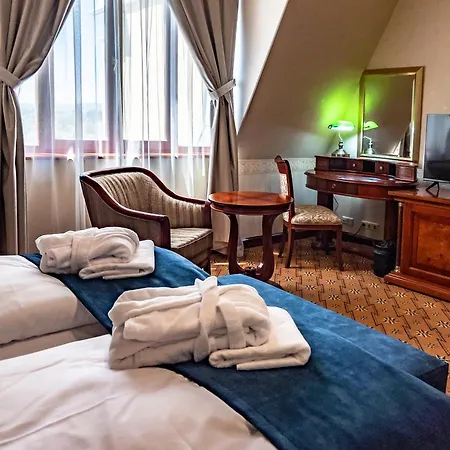 Golden Palace Hotel Göd