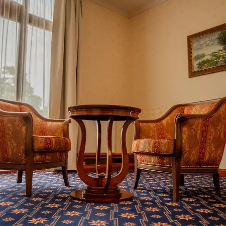 Golden Palace Hotel Göd