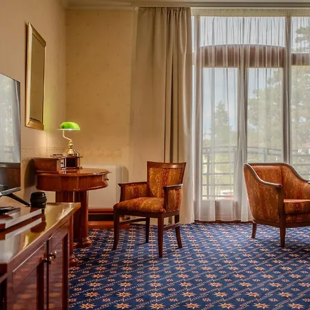 Hotel Golden Palace Göd