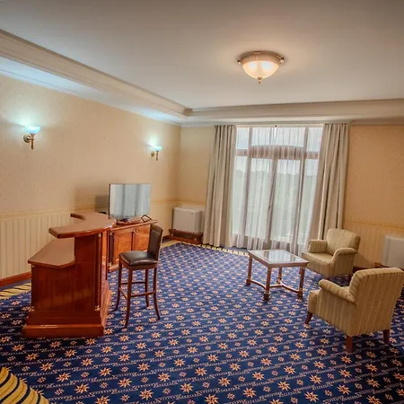 Golden Palace Hotel