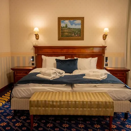 Hotel Golden Palace 4*