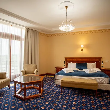 Golden Palace Hotel