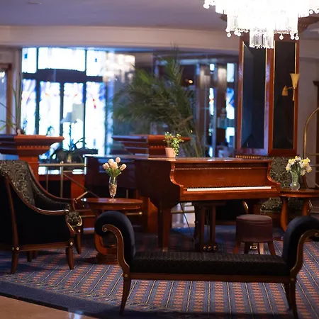 Hotel Golden Palace