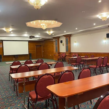 Golden Palace Göd