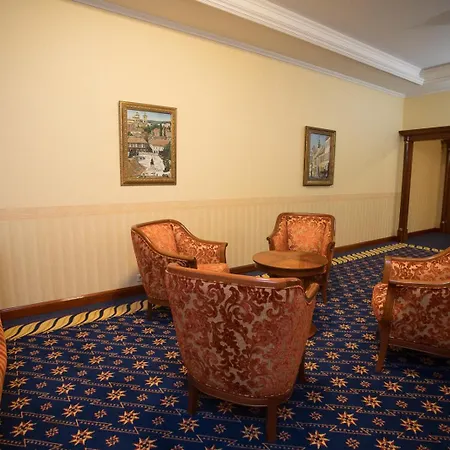 Golden Palace 4* Göd