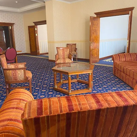 Golden Palace Hotel Göd