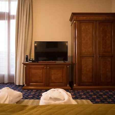 Hotel Golden Palace