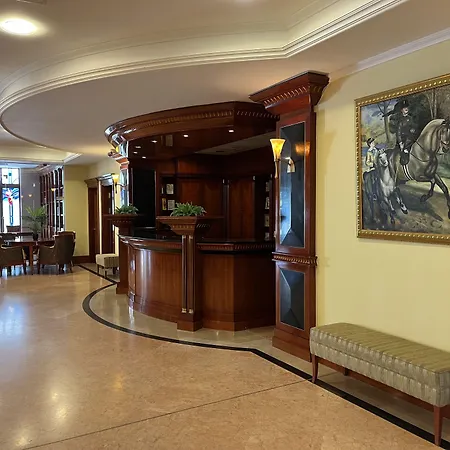 Golden Palace 4*