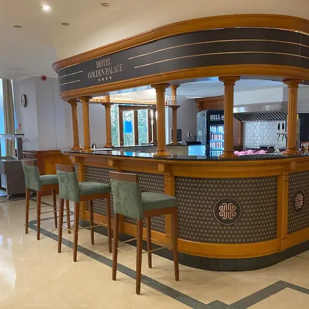 Golden Palace 酒店 4*