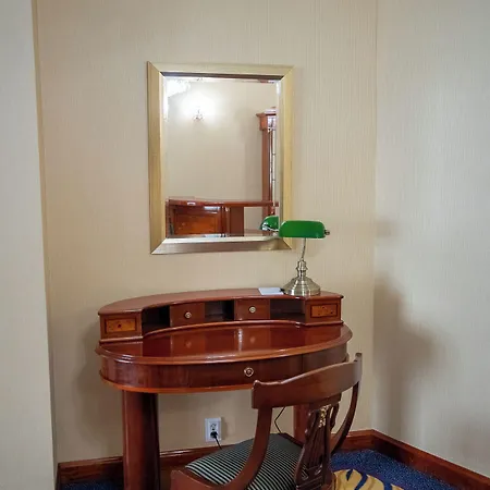 Hotel Golden Palace Göd