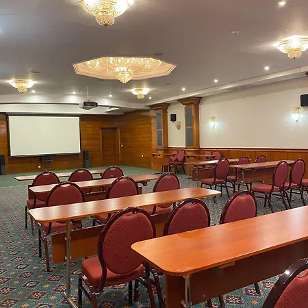 Golden Palace 酒店 Göd