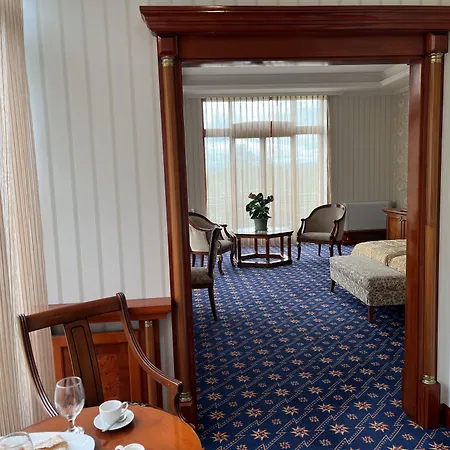 Golden Palace Hotel God