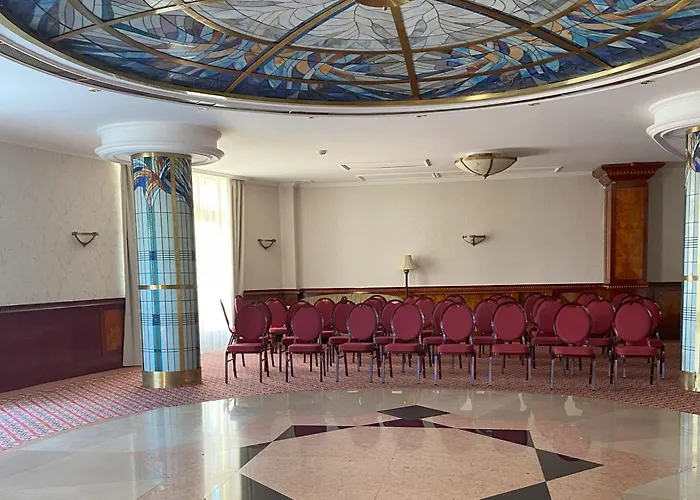 Golden Palace Szálloda 4*