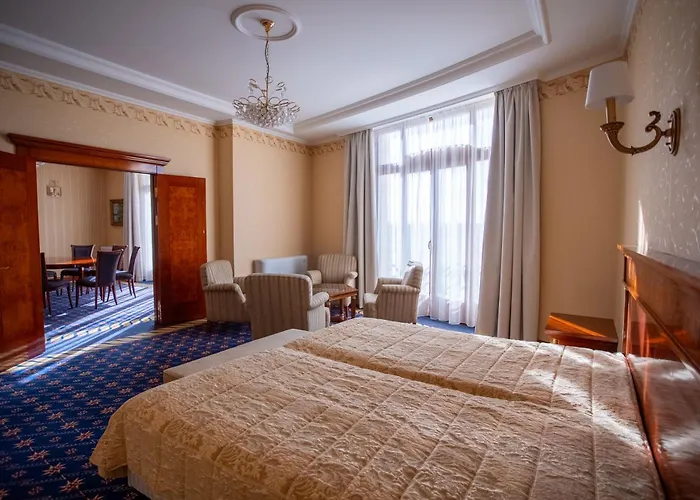 Golden Palace Hotel 4*
