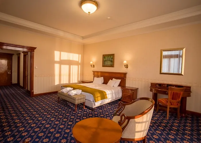 Hotel Golden Palace God