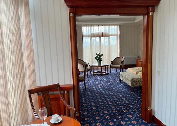 Golden Palace Hotel God
