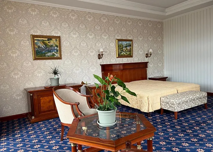 Szálloda Golden Palace 4*