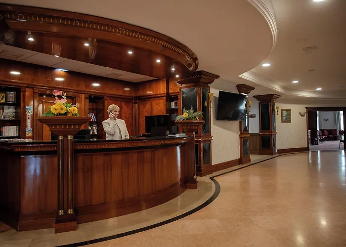 Golden Palace Hotel